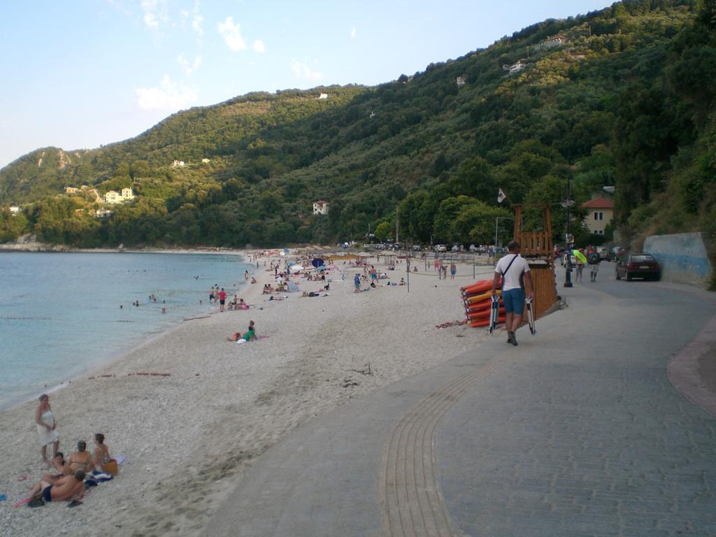 Pension Panos Agios Dimitrios  Bagian luar foto